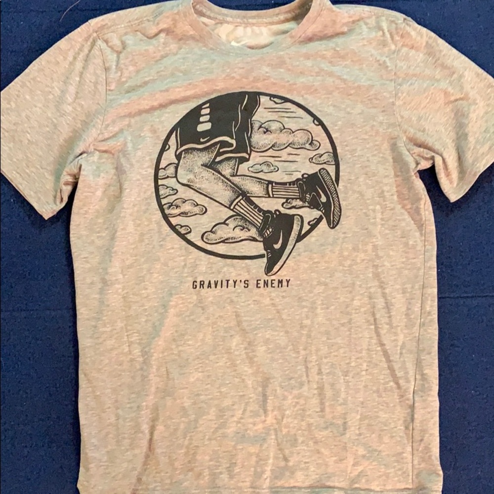 Nike short sleeve
